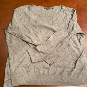 Vince gray cotton sweater size Large